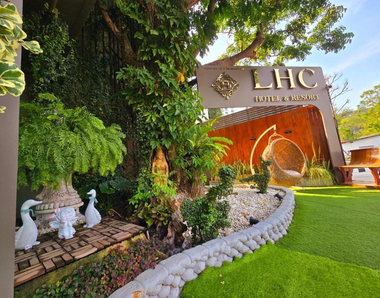 Lhc Hotel And Resort Pattaya Exterior photo